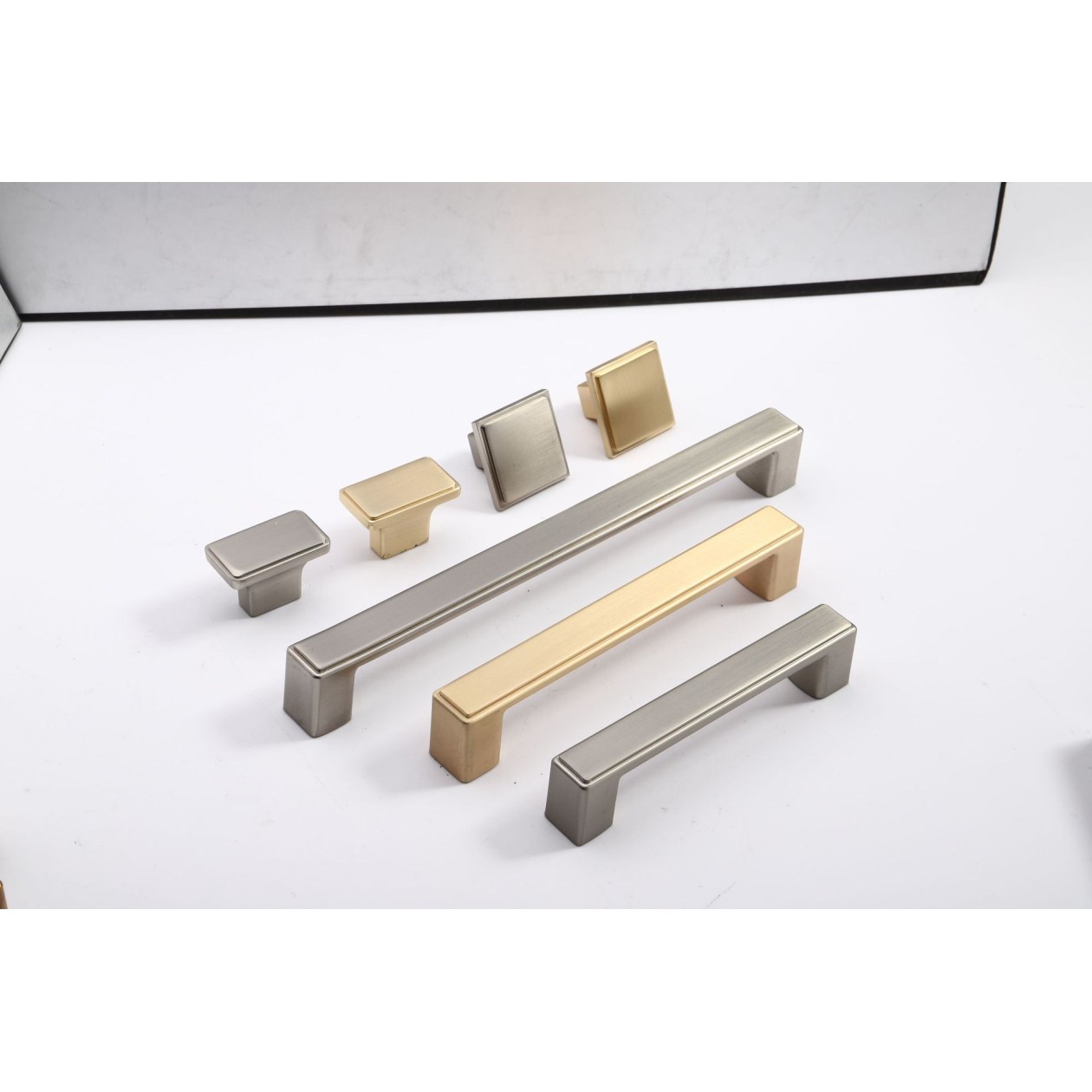 Λαβές επίπλων INOX